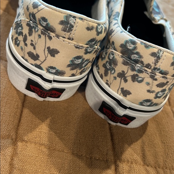 NWT Vans x Horror Collection The Shining Slip Ons - Picture 2 of 4